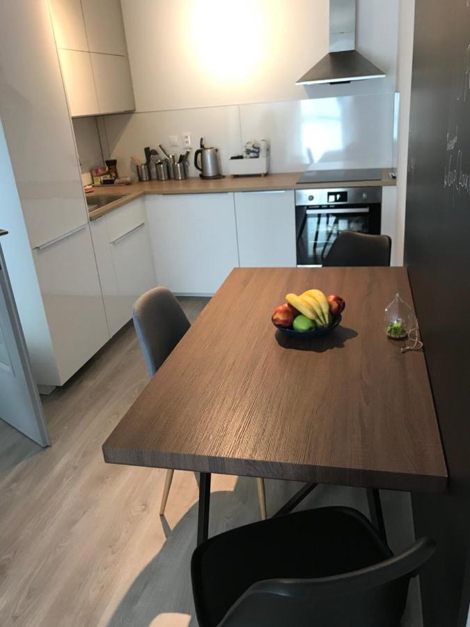 Samorin Modern Apartmens Private Parking - Air Conditioning Bagian luar foto